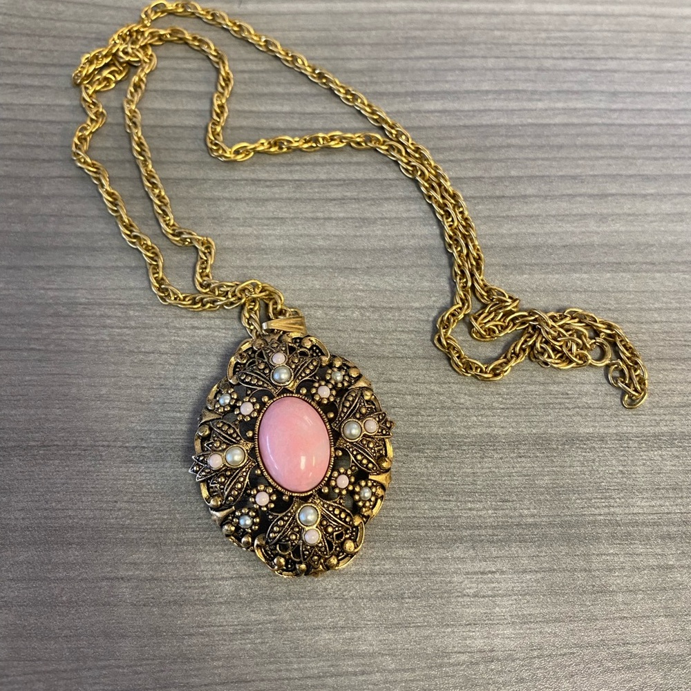 Vintage Queen Anne Avon Pink and Gold Pendant Necklace with pearls cottagecore